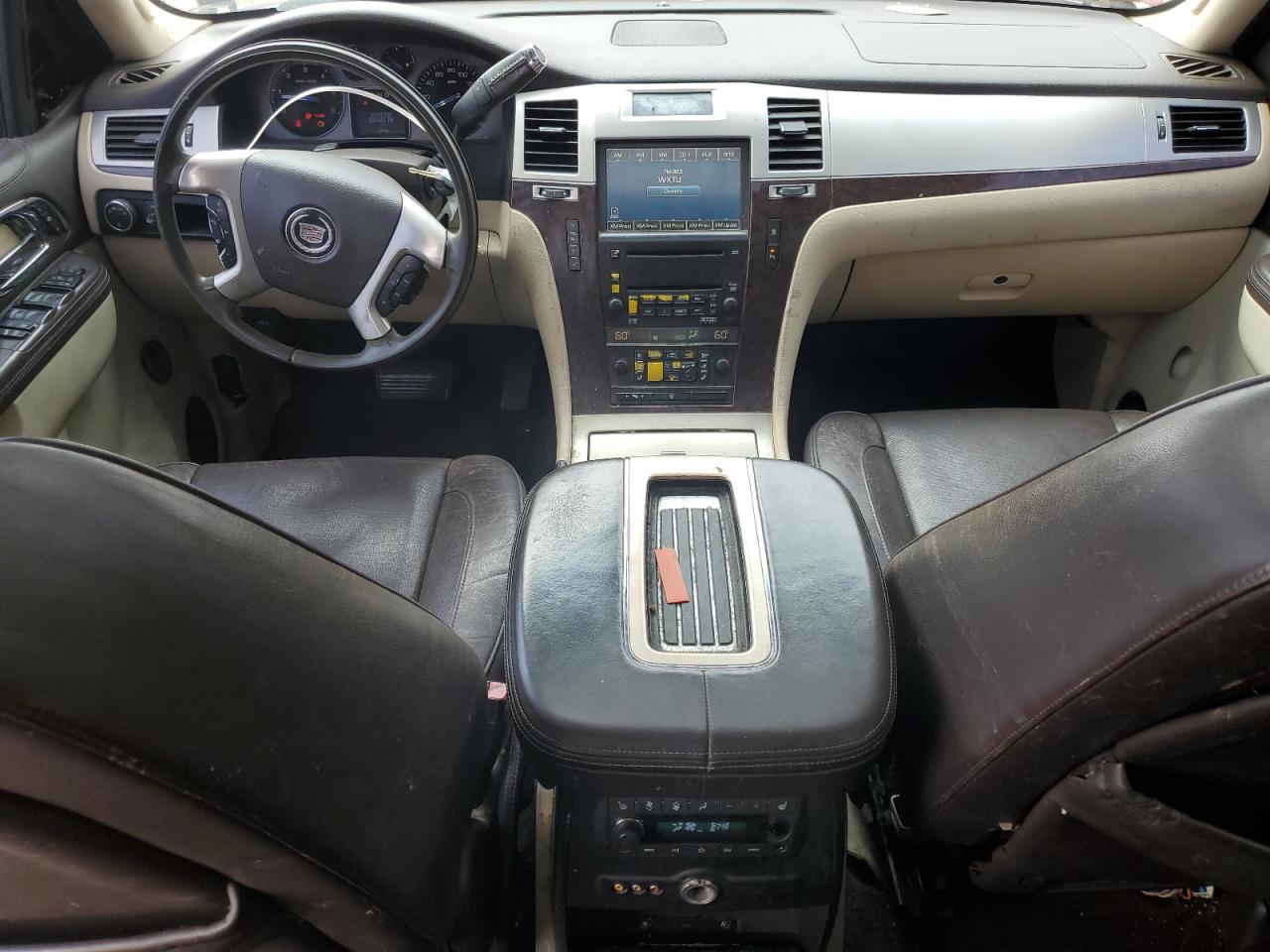 2008 Cadillac Escalade Luxury VIN: 1GYFK63828R194041 Lot: 82048995