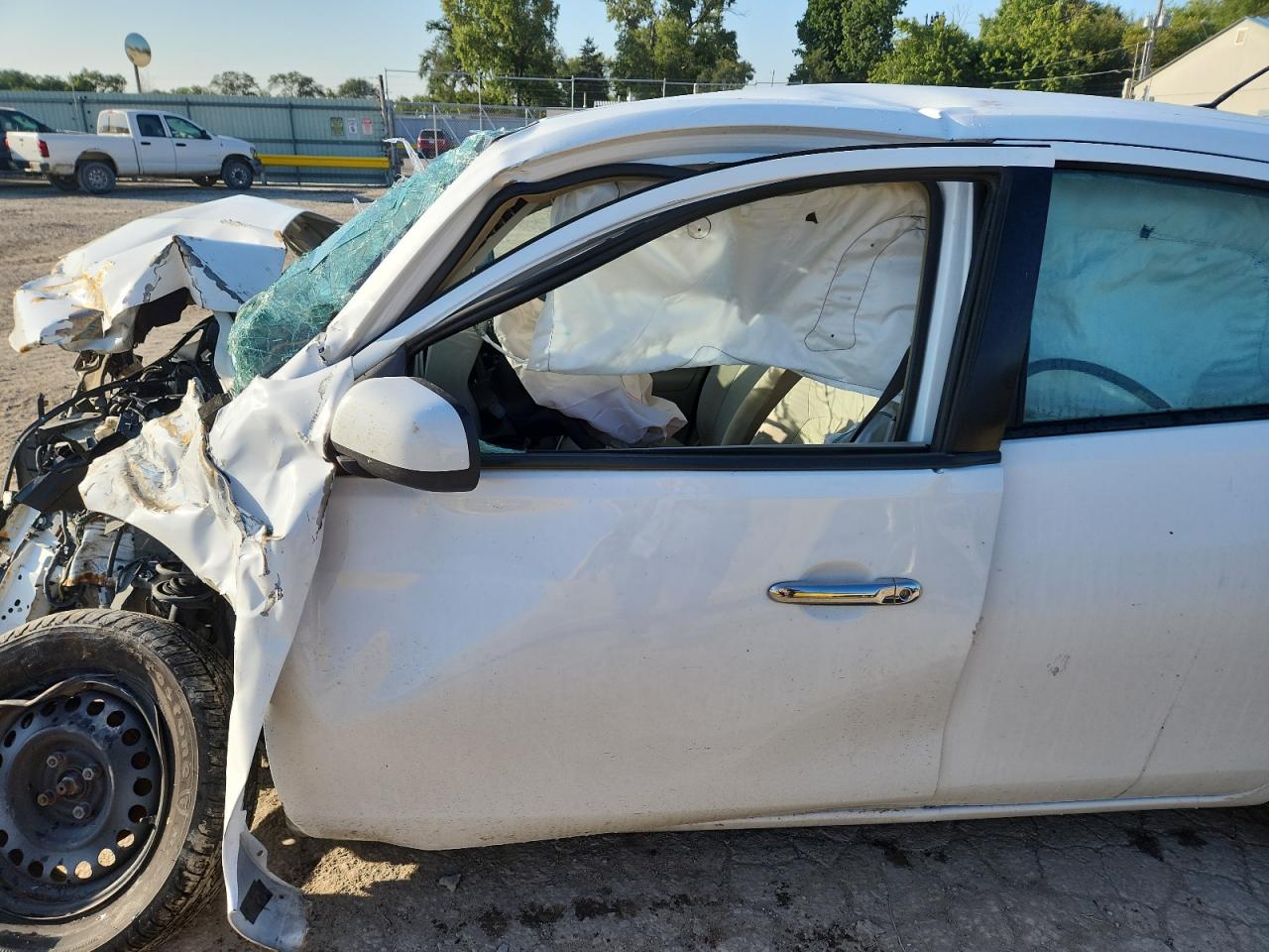 2013 Nissan Versa S VIN: 3N1CN7AP1DL887168 Lot: 81346005