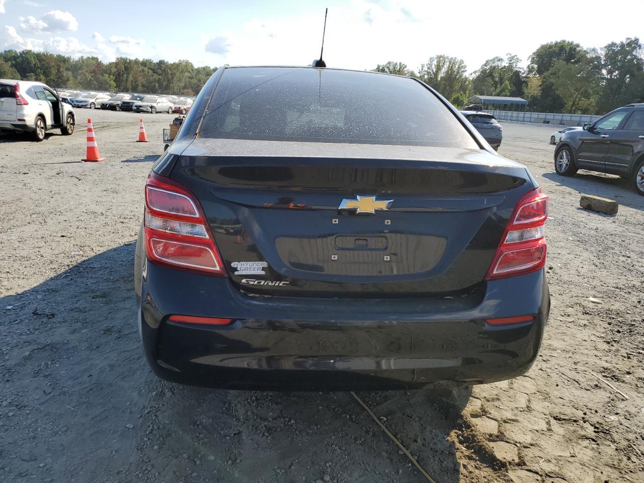 2018 Chevrolet Sonic Ls VIN: 1G1JB5SH5J4128302 Lot: 80645395