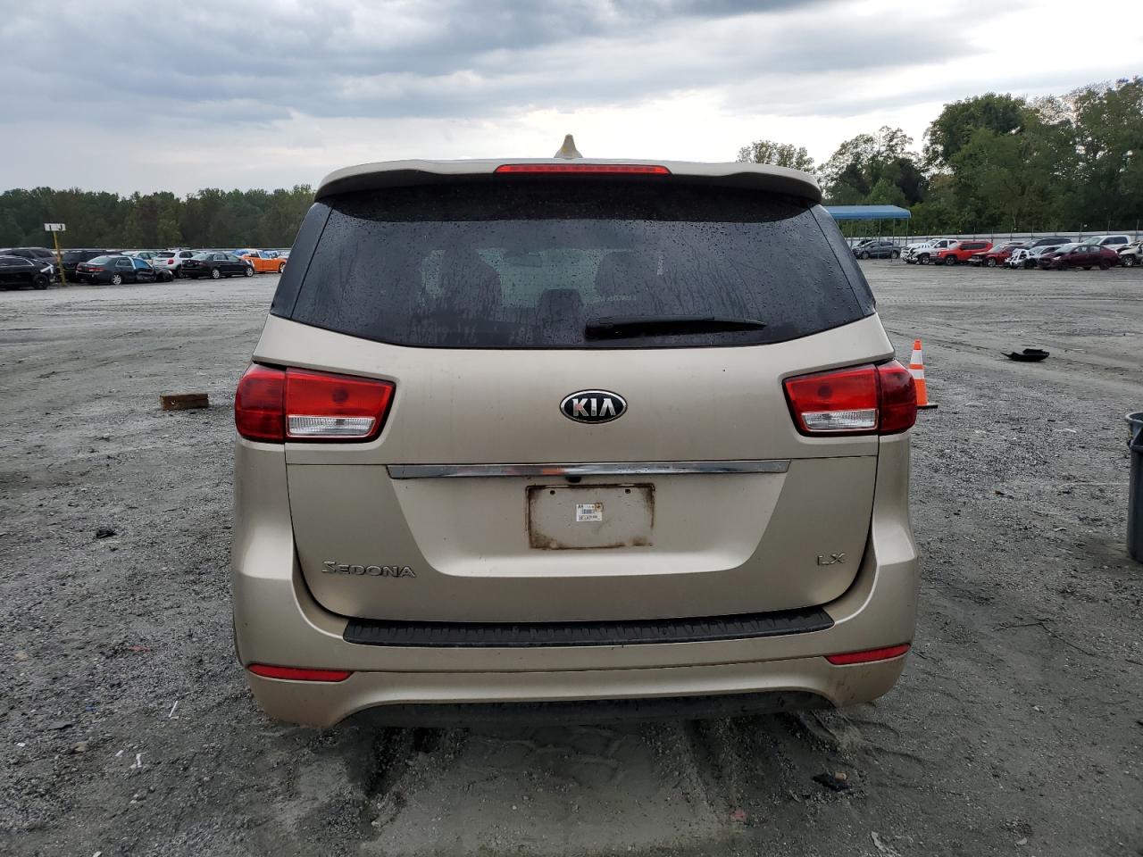 2017 Kia Sedona Lx VIN: KNDMB5C18H6302156 Lot: 81033375