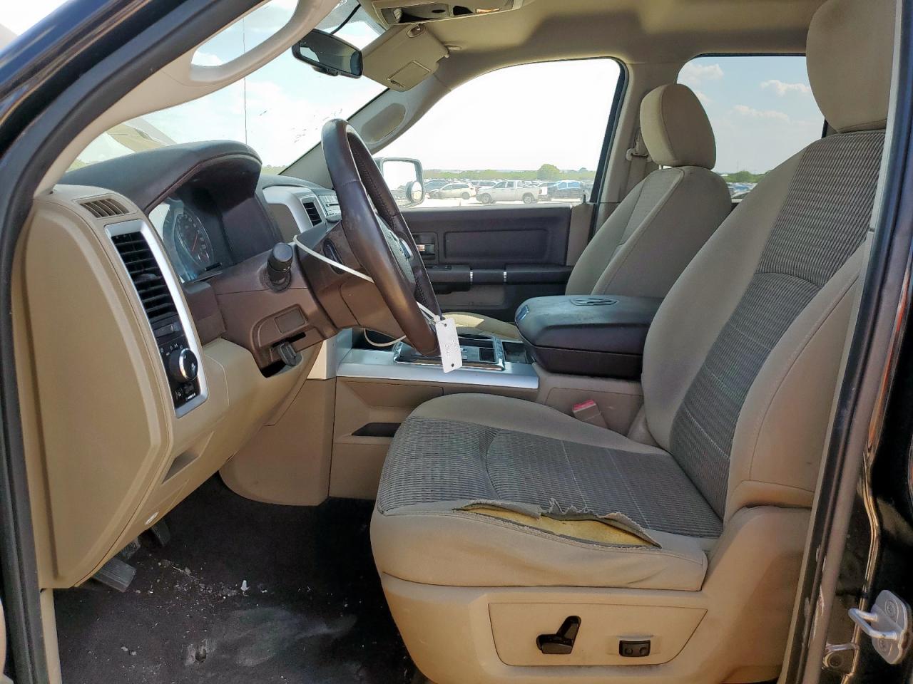 2010 Dodge Ram 1500 VIN: 1D7RB1GPXAS205928 Lot: 81454265