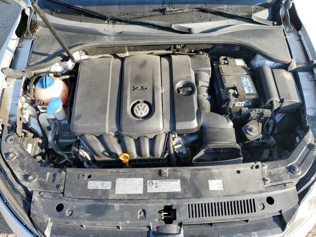 2013 Volkswagen Passat S VIN: 1VWAH7A30DC137939 Lot: 81286405