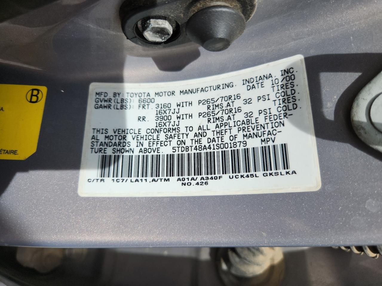 2001 Toyota Sequoia Limited VIN: 5TDBT48A41S001879 Lot: 71887125