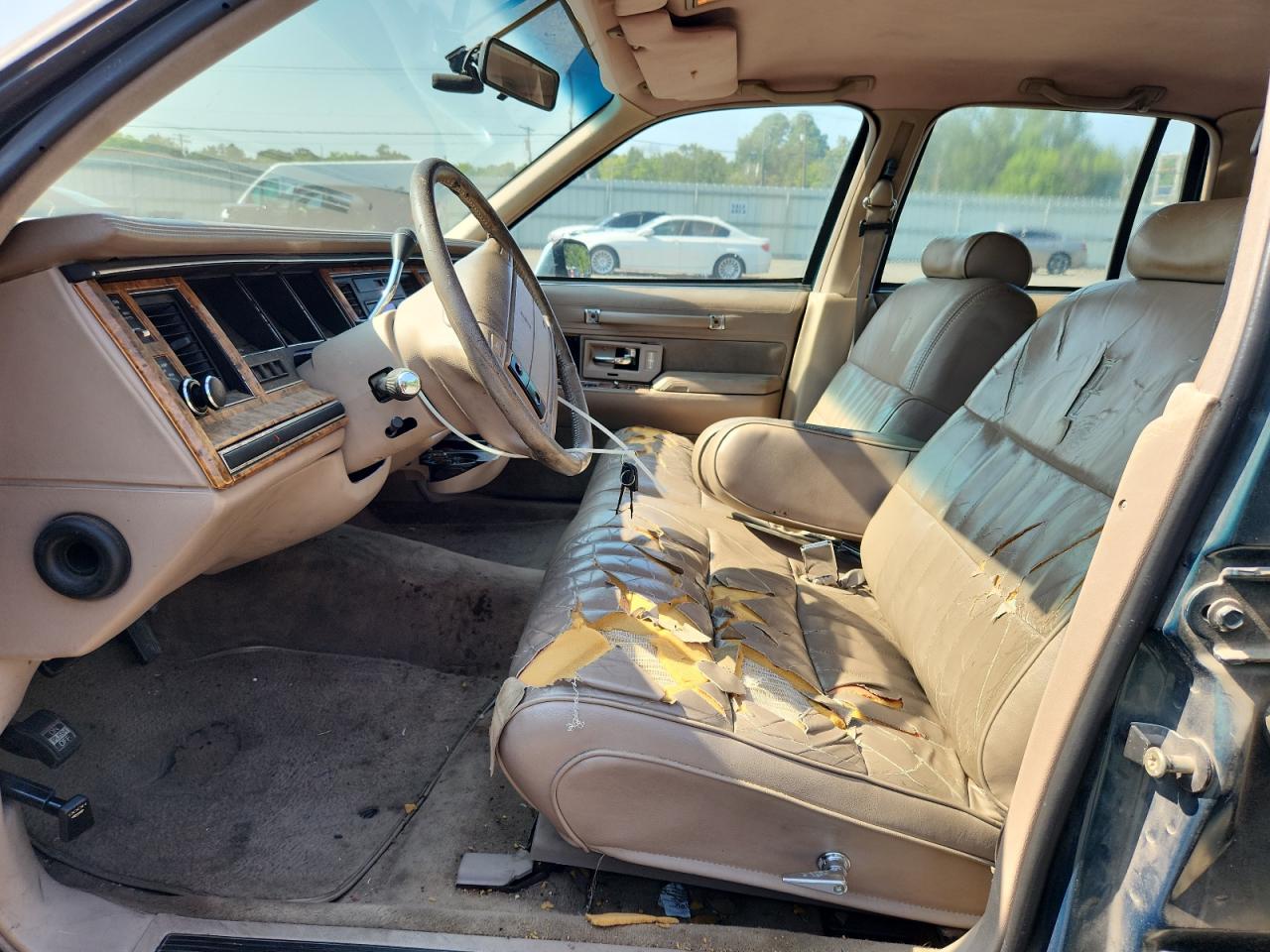 1993 Lincoln Town Car Executive VIN: 1LNLM81W5PY630400 Lot: 71265585