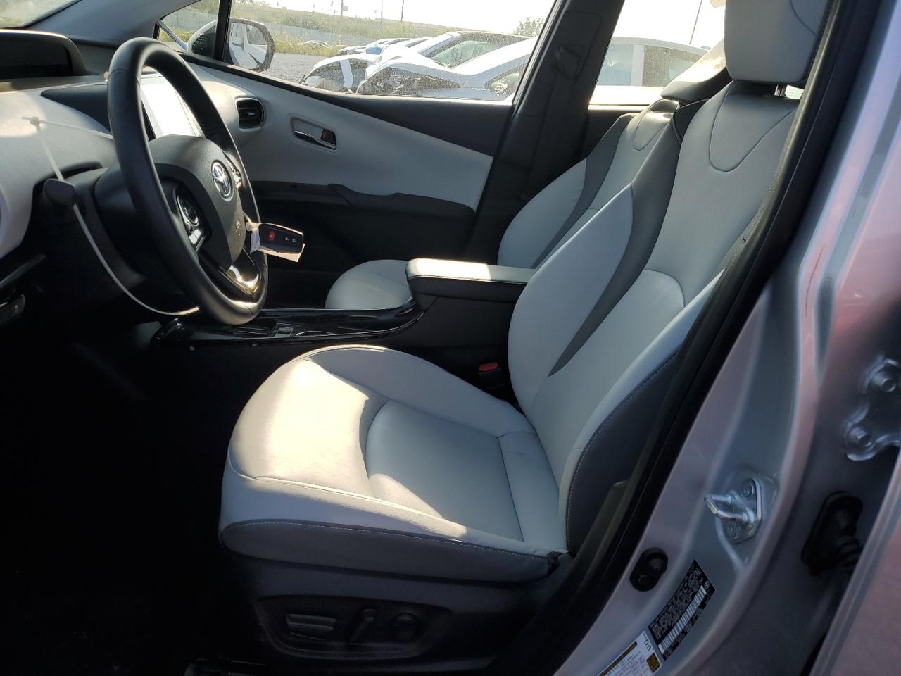 2022 Toyota Prius Prime Le VIN: JTDKAMFP1N3206340 Lot: 67626615