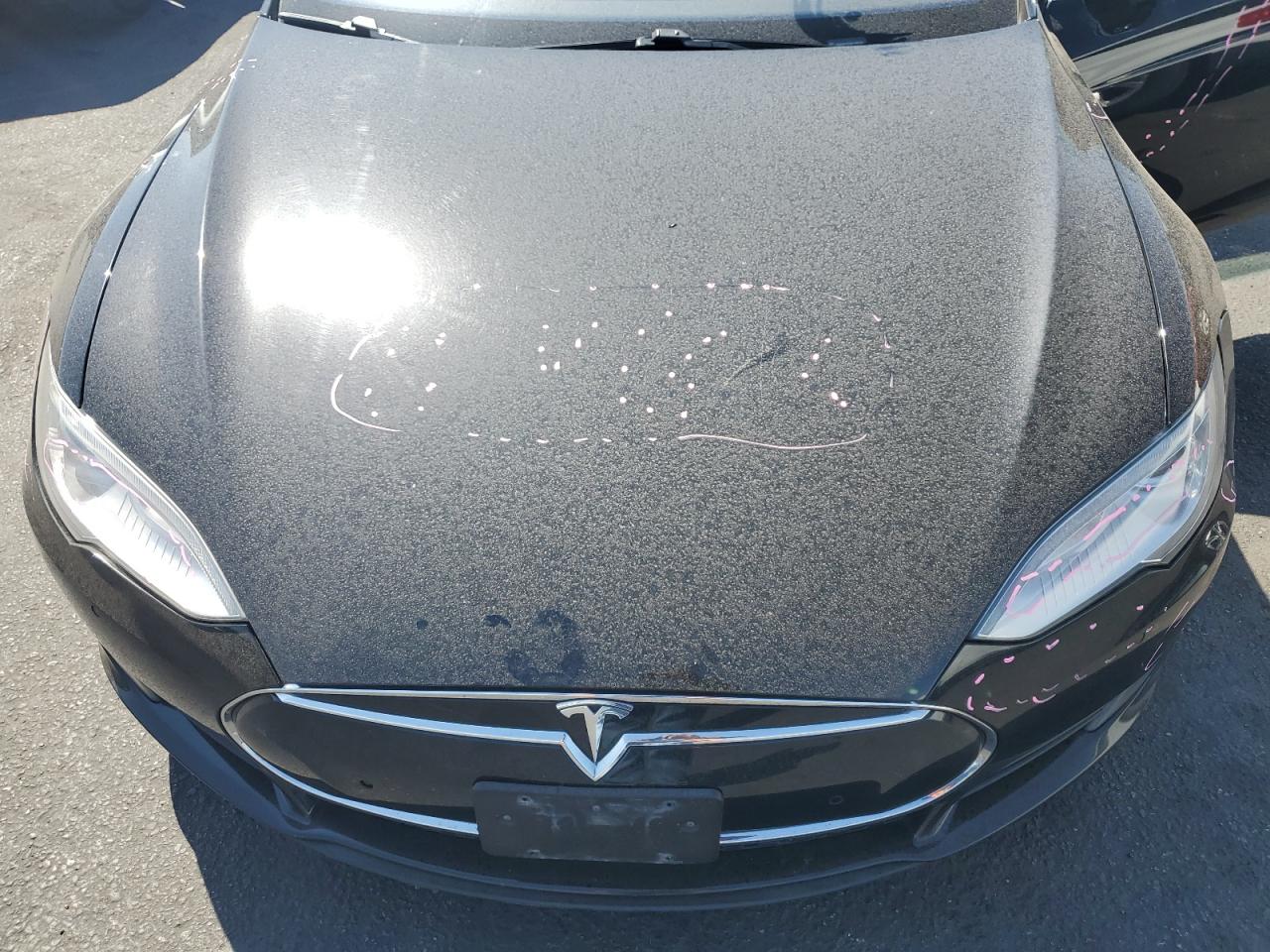 2016 Tesla Model S VIN: 5YJSA1E26GF130270 Lot: 81889865