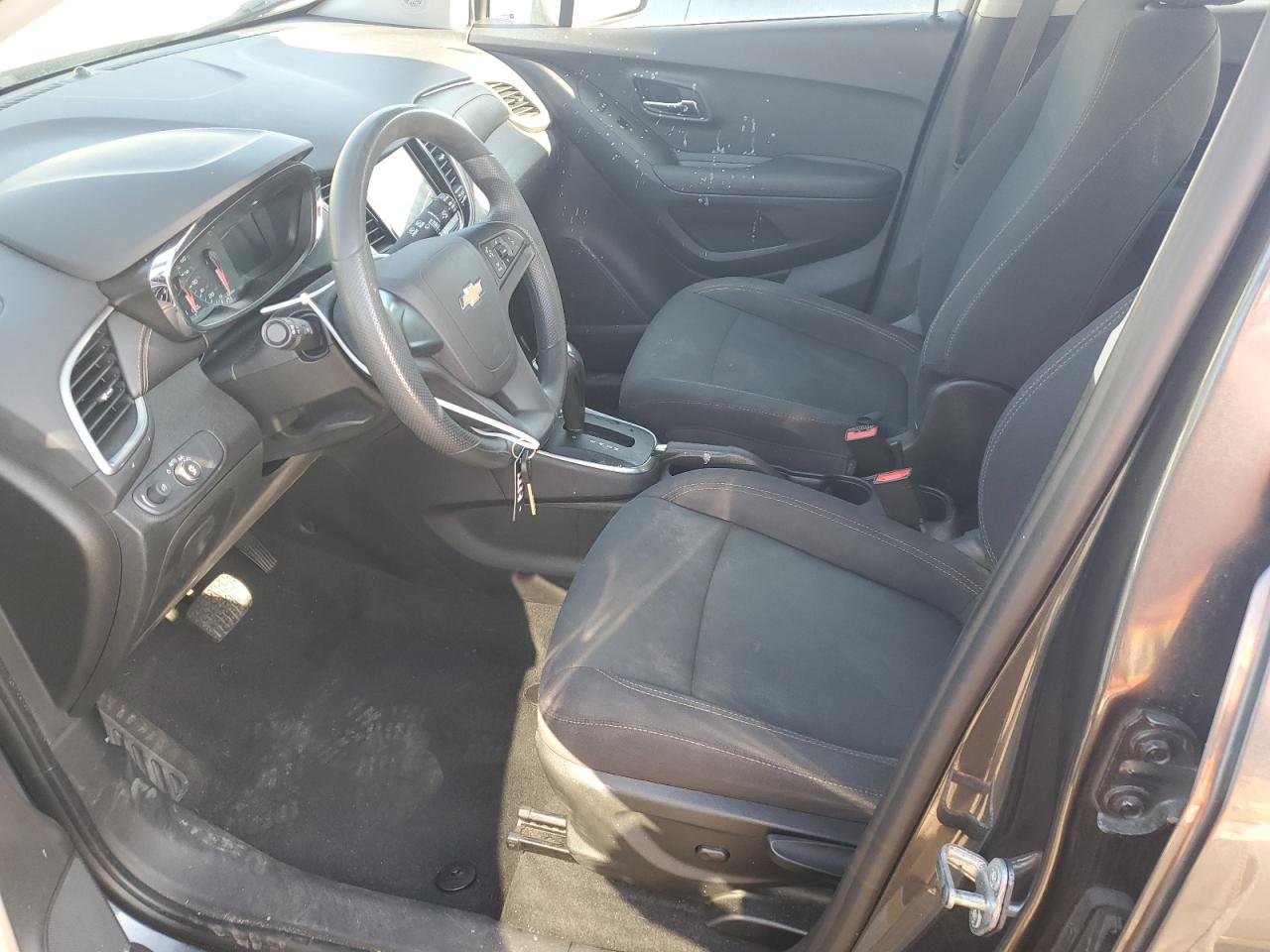 2019 Chevrolet Trax Ls VIN: 3GNCJNSB2KL393082 Lot: 80068605