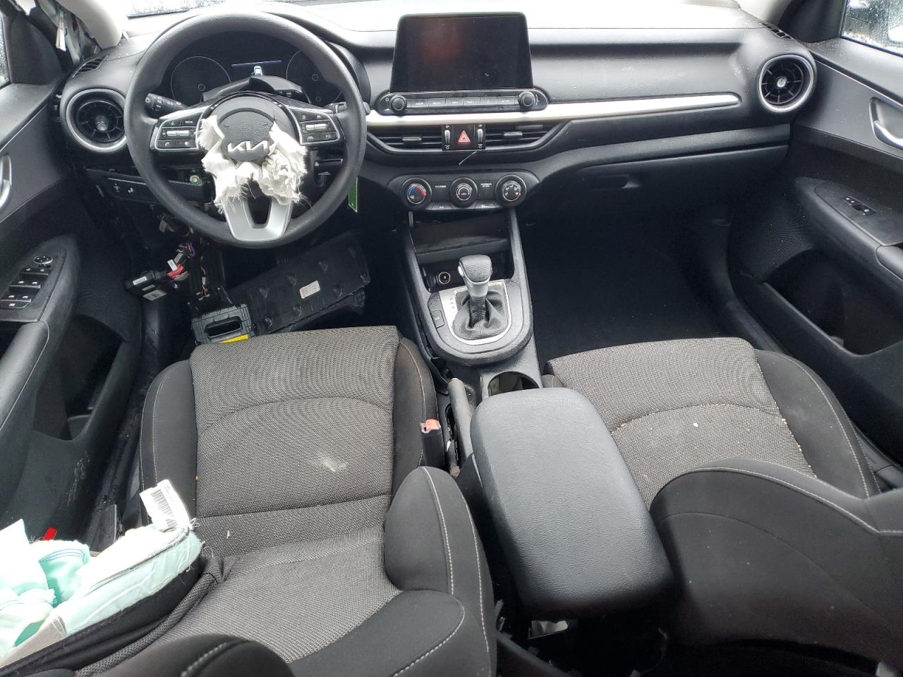 2023 Kia Forte Lx VIN: 3KPF24AD7PE516225 Lot: 71810585