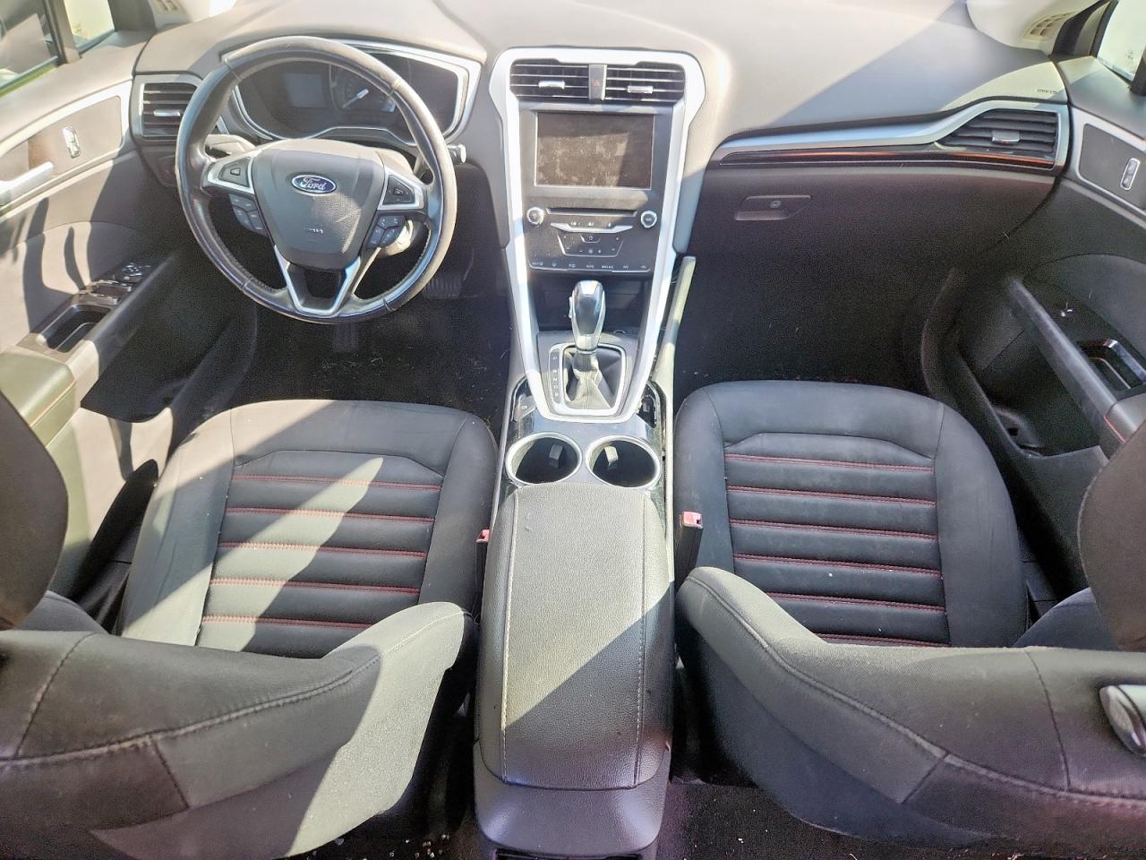 2013 Ford Fusion Se VIN: 3FA6P0HR1DR107983 Lot: 83868375