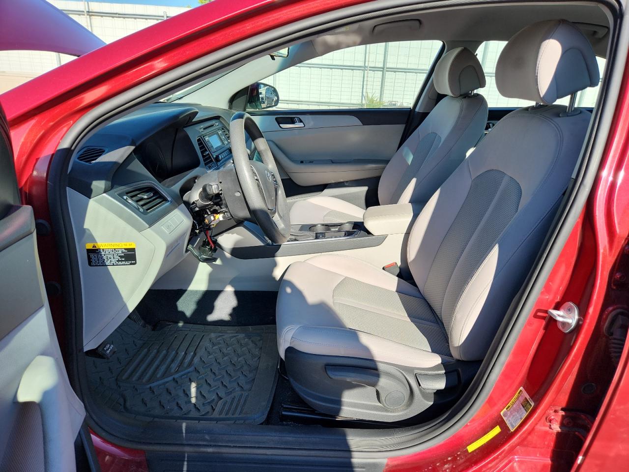 2015 Hyundai Sonata Se VIN: 5NPE24AF7FH137040 Lot: 81240285