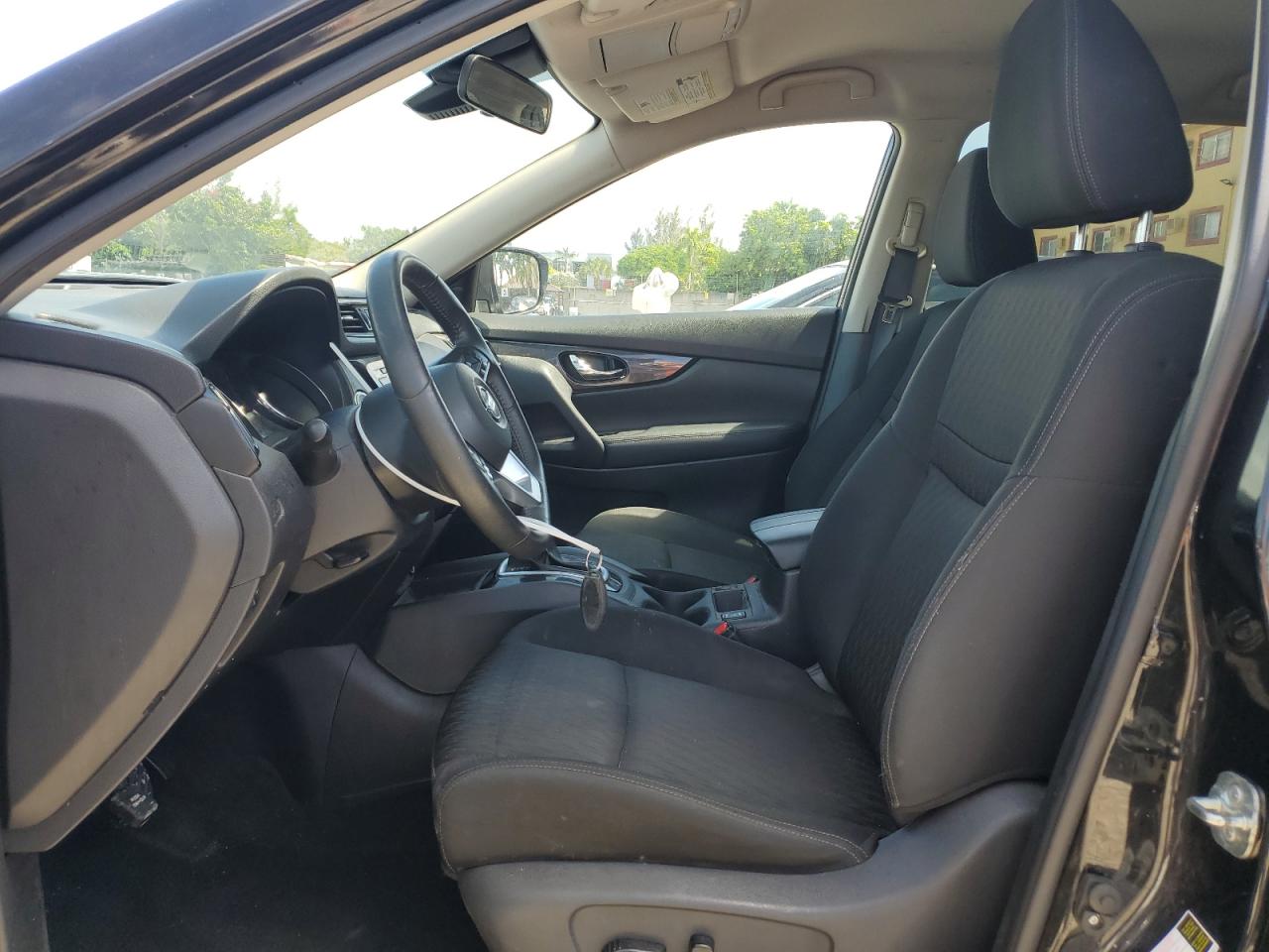 2020 Nissan Rogue S VIN: KNMAT2MT3LP500077 Lot: 83860045