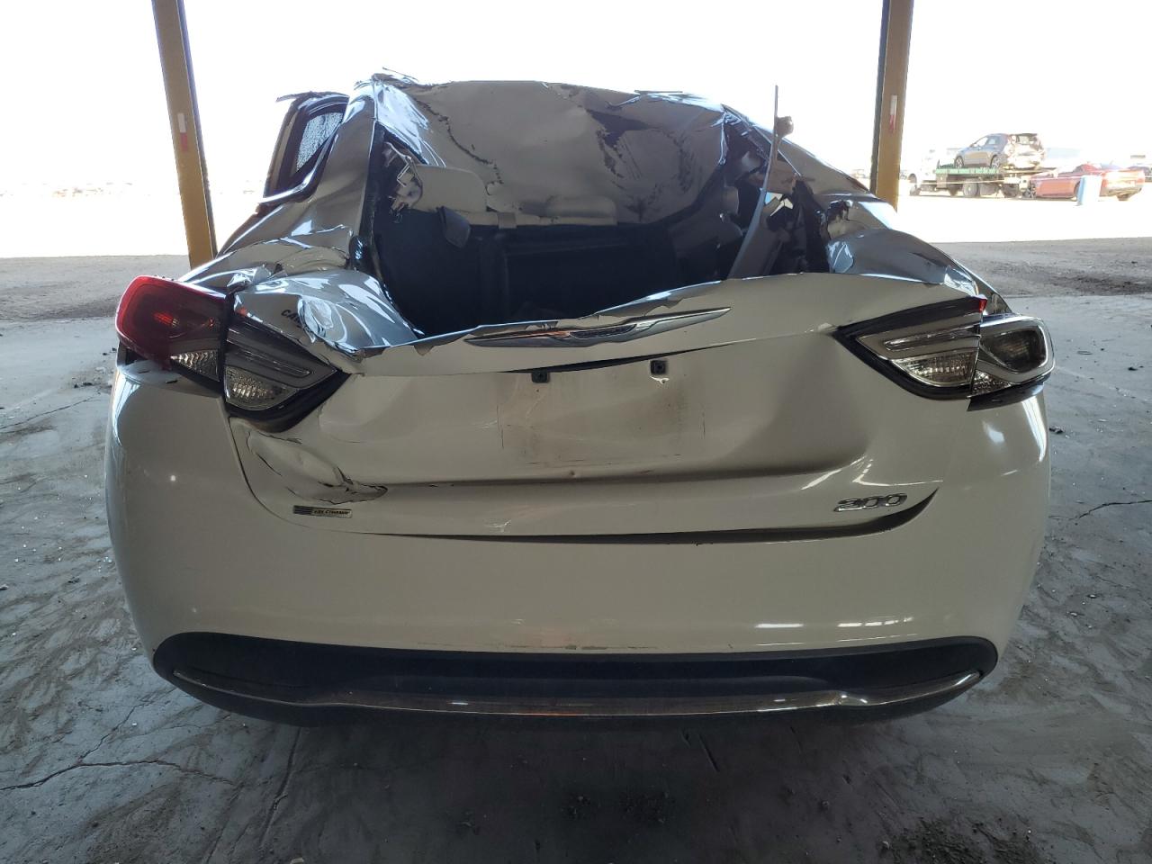 2015 Chrysler 200 Limited VIN: 1C3CCCABXFN695125 Lot: 81072455