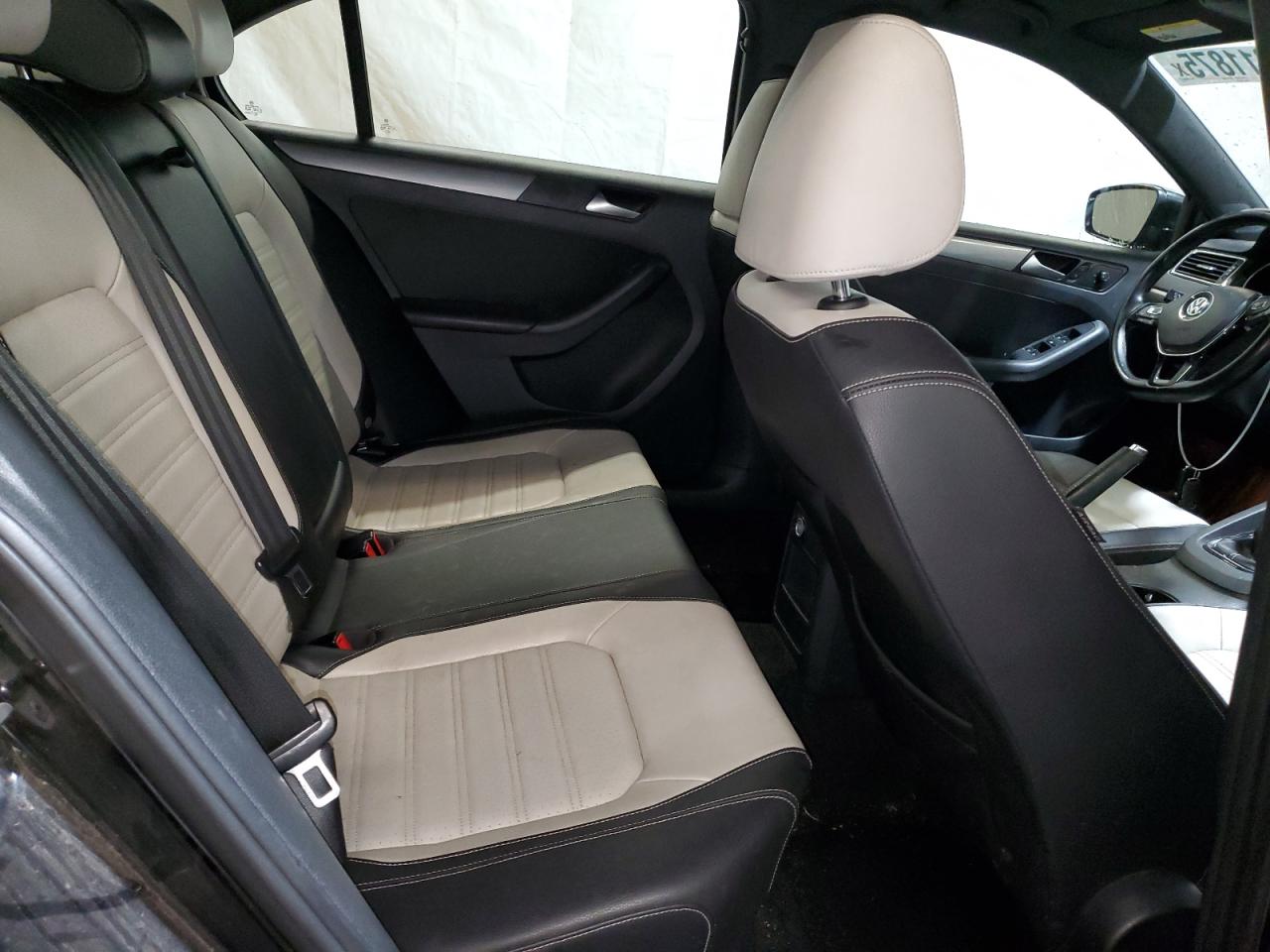 2016 Volkswagen Jetta Sport VIN: 3VWB17AJ0GM220720 Lot: 71811875