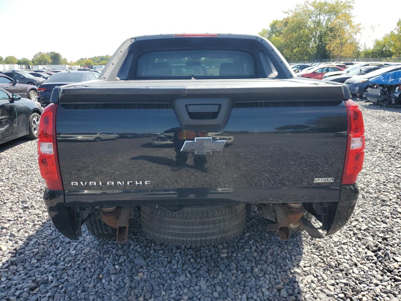 2007 Chevrolet Avalanche K1500 VIN: 3GNFK12317G320989 Lot: 81015735