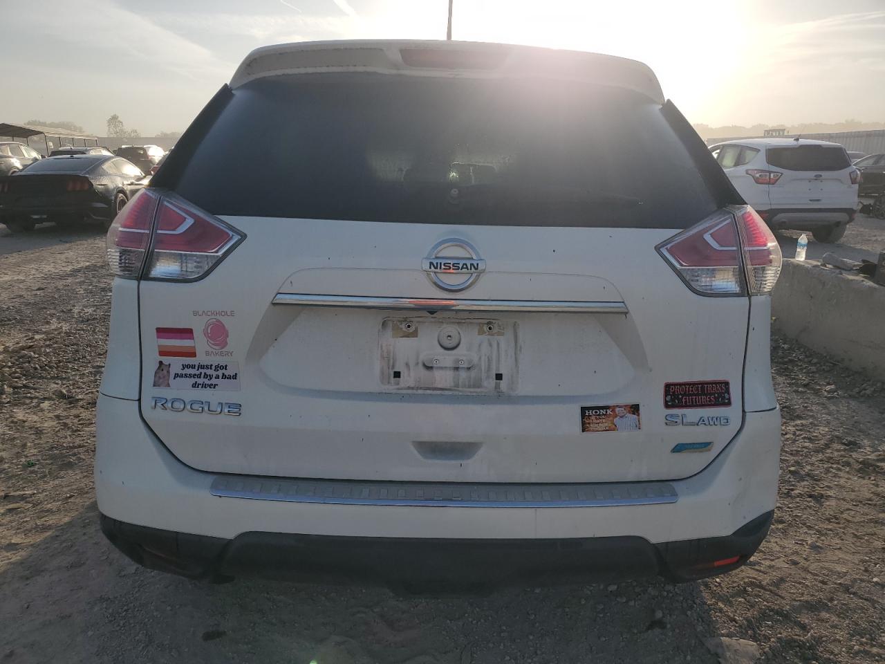 2014 Nissan Rogue S VIN: 5N1AT2MV4EC813324 Lot: 81938825