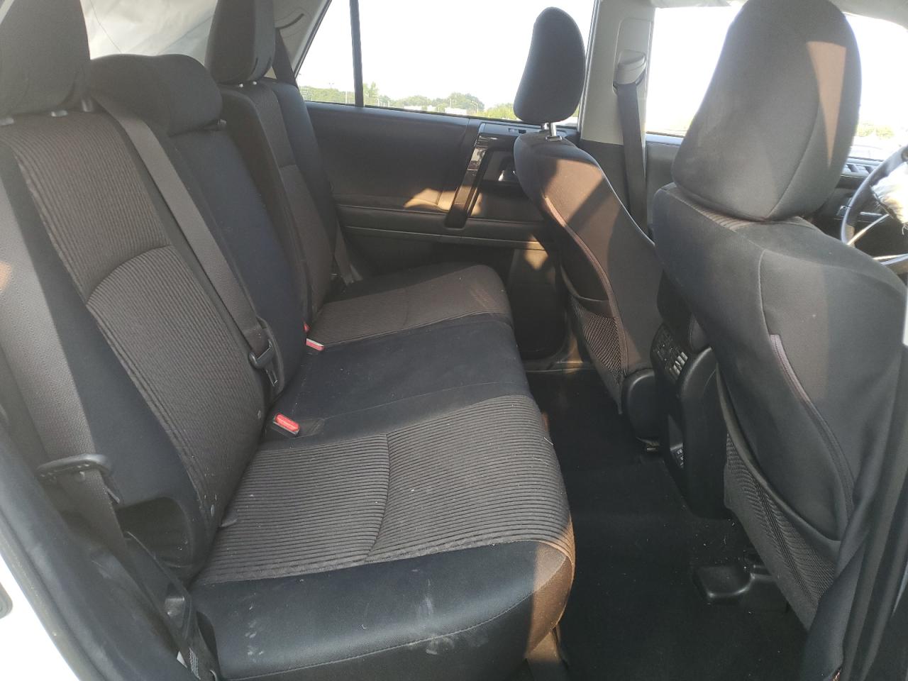 2021 Toyota 4Runner Sr5/Sr5 Premium VIN: JTEPU5JR8M5935946 Lot: 71610835