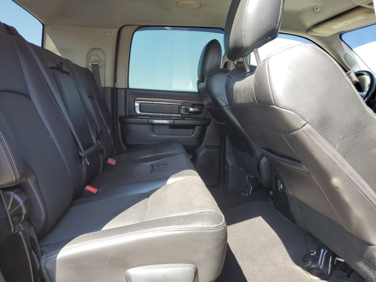 2017 Ram 2500 Laramie VIN: 3C6UR5NL4HG692947 Lot: 80304215