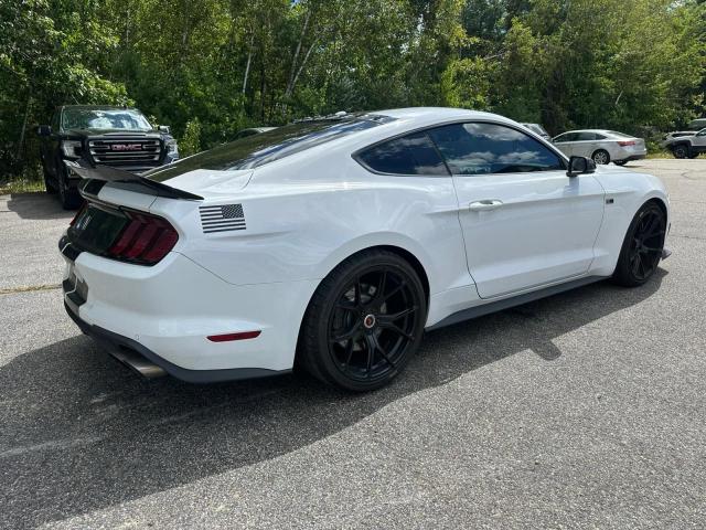  FORD MUSTANG 2019 Белы