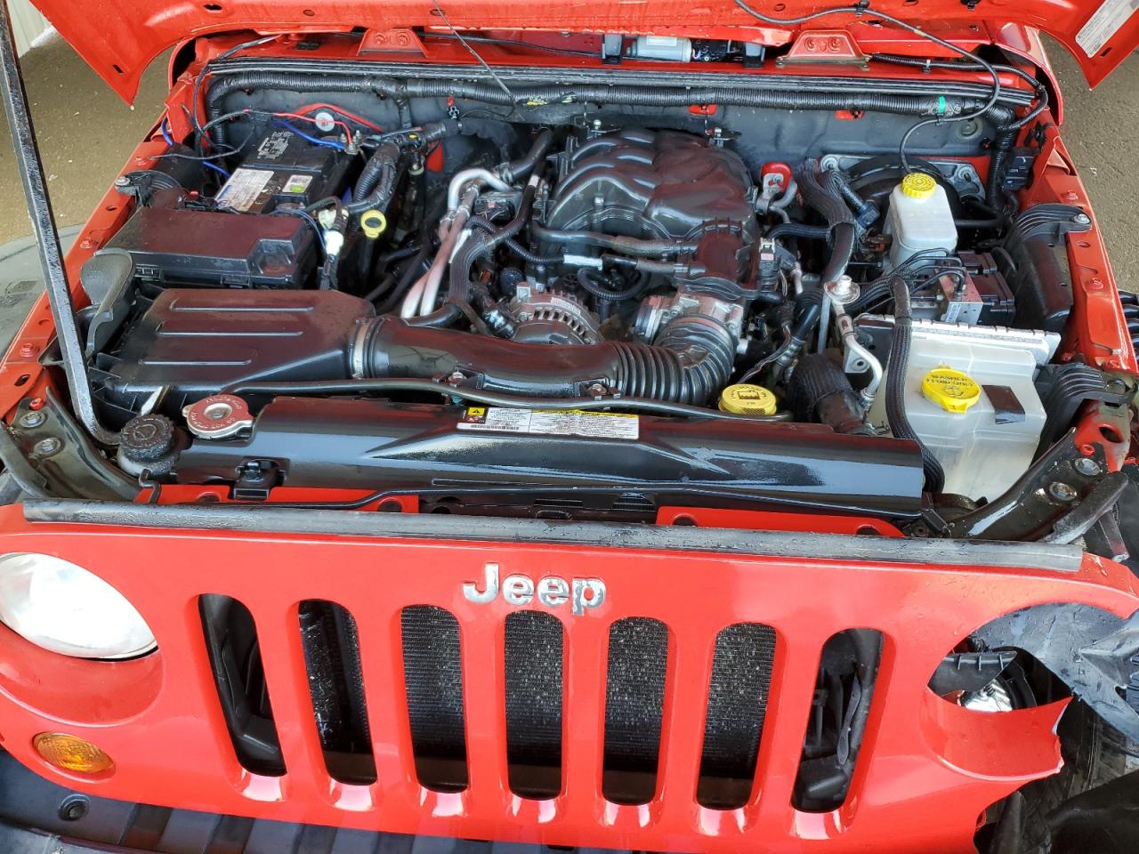 2012 Jeep Wrangler Unlimited Sport VIN: 1C4BJWDG3CL142930 Lot: 94906165