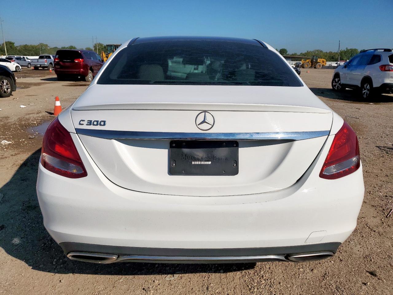 2017 Mercedes-Benz C 300 VIN: 55SWF4JBXHU231595 Lot: 71560265