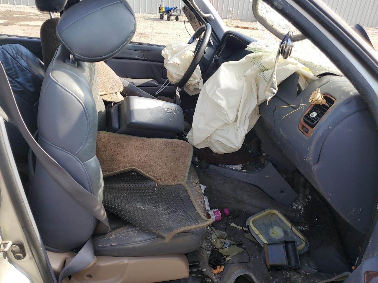 2000 Toyota 4Runner Sr5 VIN: JT3GN86R0Y0161484 Lot: 84030565