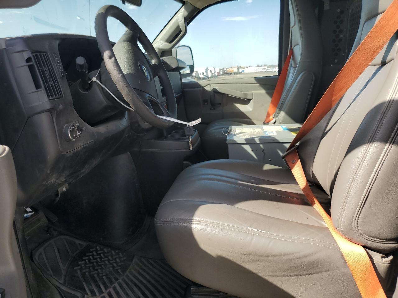 2016 Chevrolet Express G2500 VIN: 1GCWGAFF4G1234637 Lot: 82054455