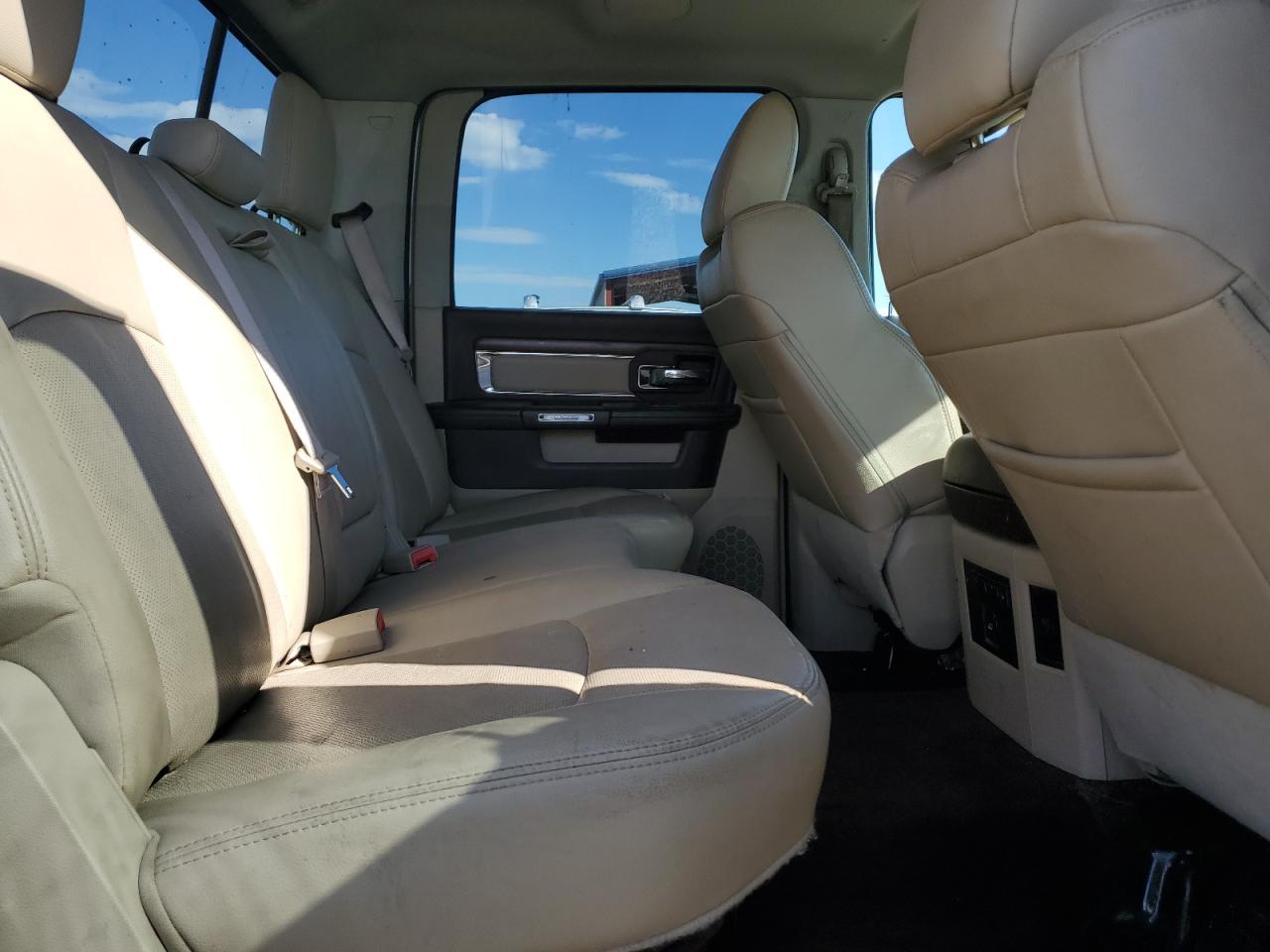 2015 Ram 1500 Laramie VIN: 1C6RR7VT9FS627325 Lot: 84189825