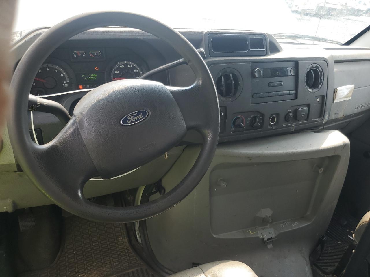 2013 Ford Econoline E350 Super Duty Cutaway Van VIN: 1FDWE3FL3DDB36972 Lot: 61199125