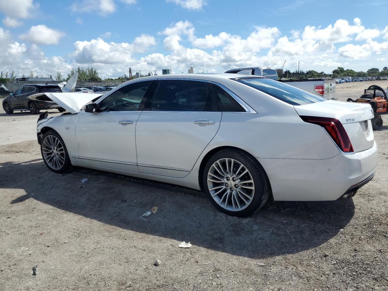 CT6 CT6