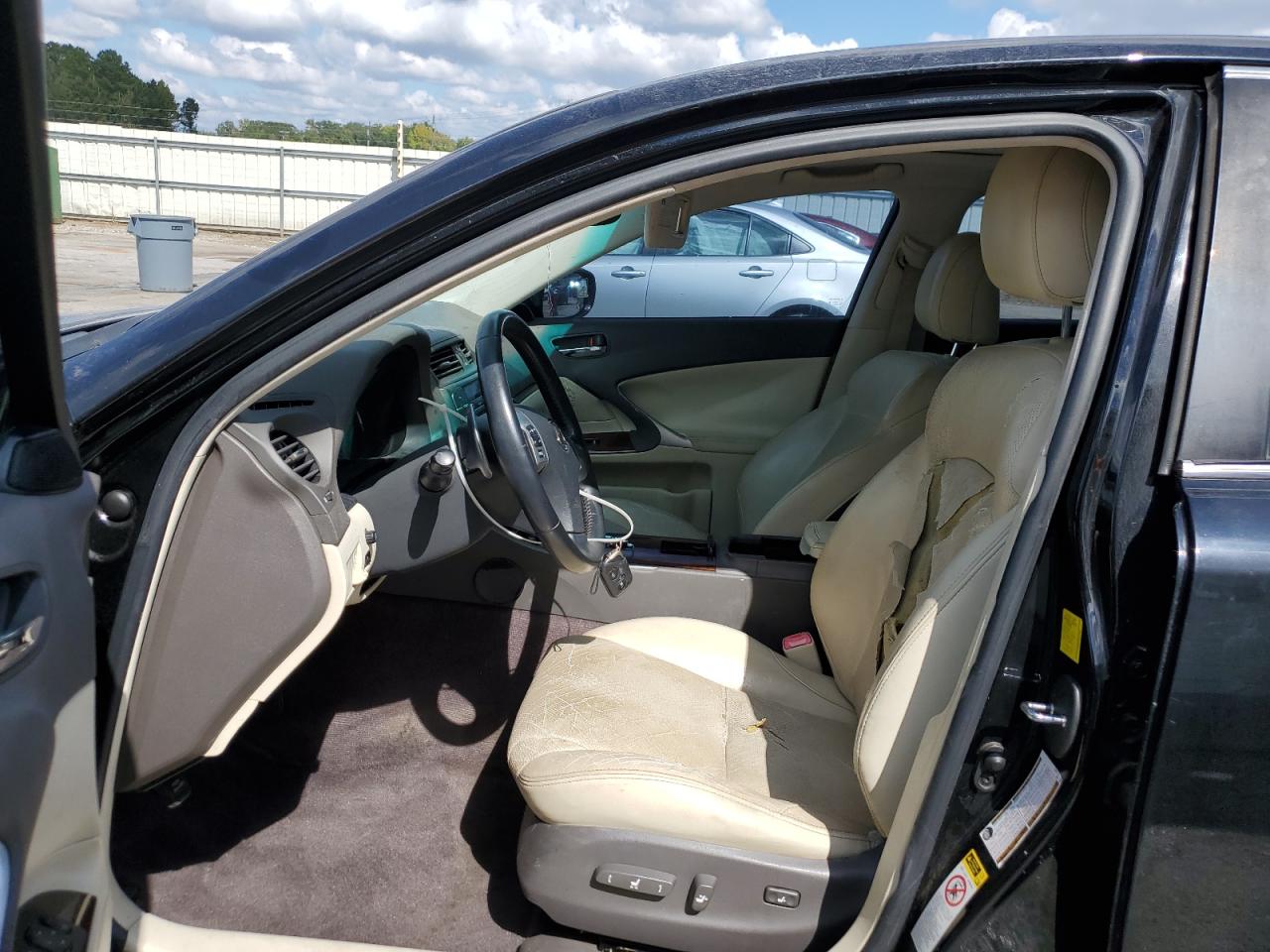 2011 Lexus Is 250 VIN: JTHBF5C24B5132880 Lot: 83986915