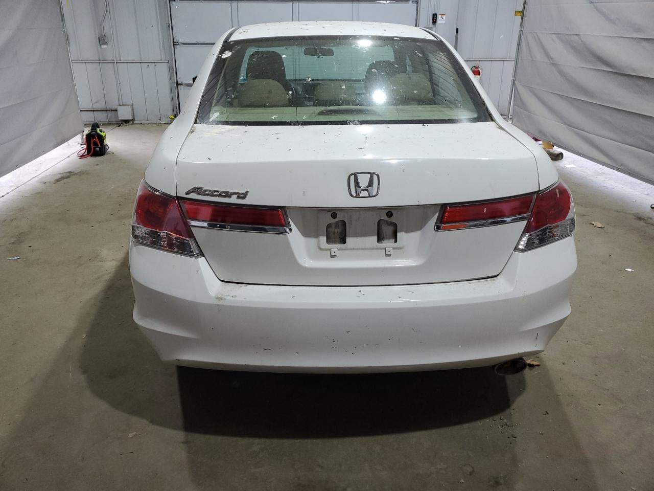 2011 Honda Accord Ex VIN: 1HGCP2F74BA104434 Lot: 83807565