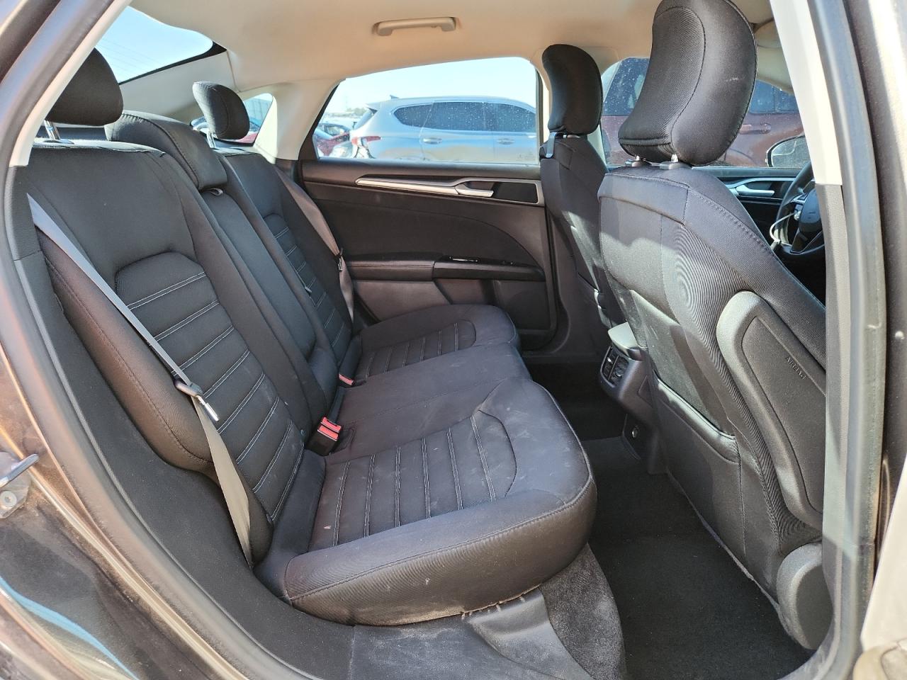 2015 Ford Fusion Se VIN: 1FA6P0HDXF5124520 Lot: 83851475