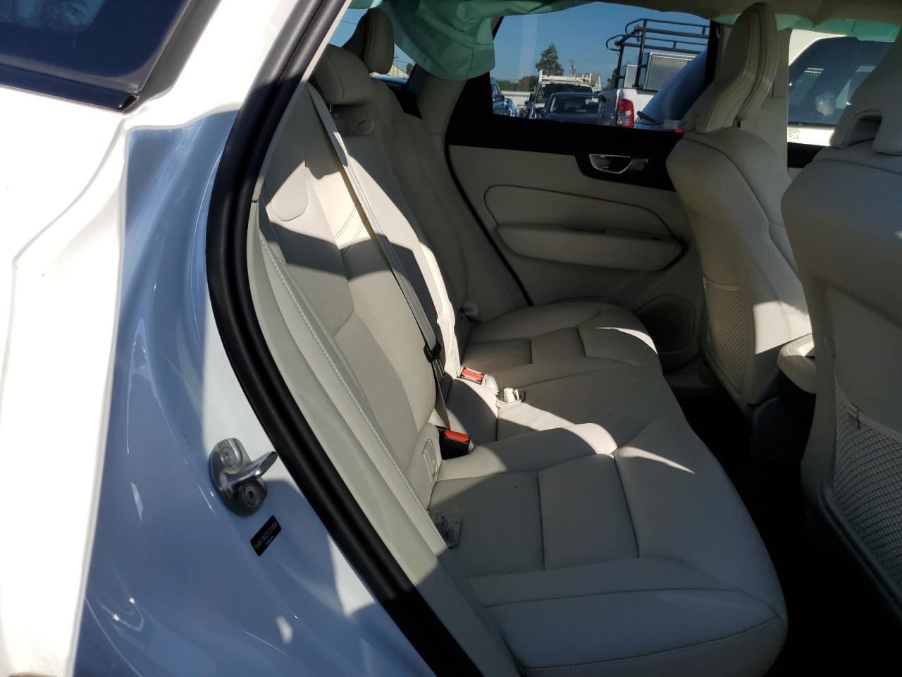 2025 Volvo Xc60 Plus VIN: YV4M12RC2S1219690 Lot: 81719625