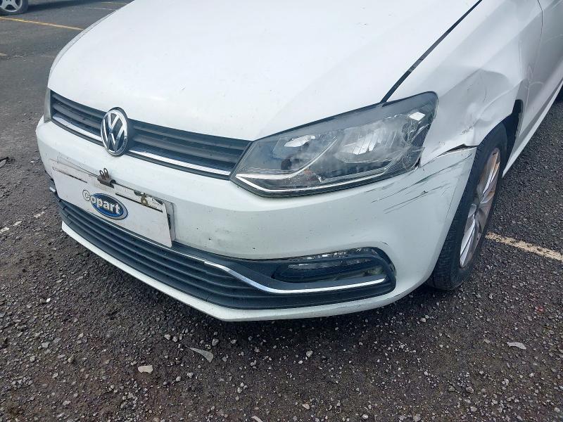 2015 VOLKSWAGEN POLO SE TSI 