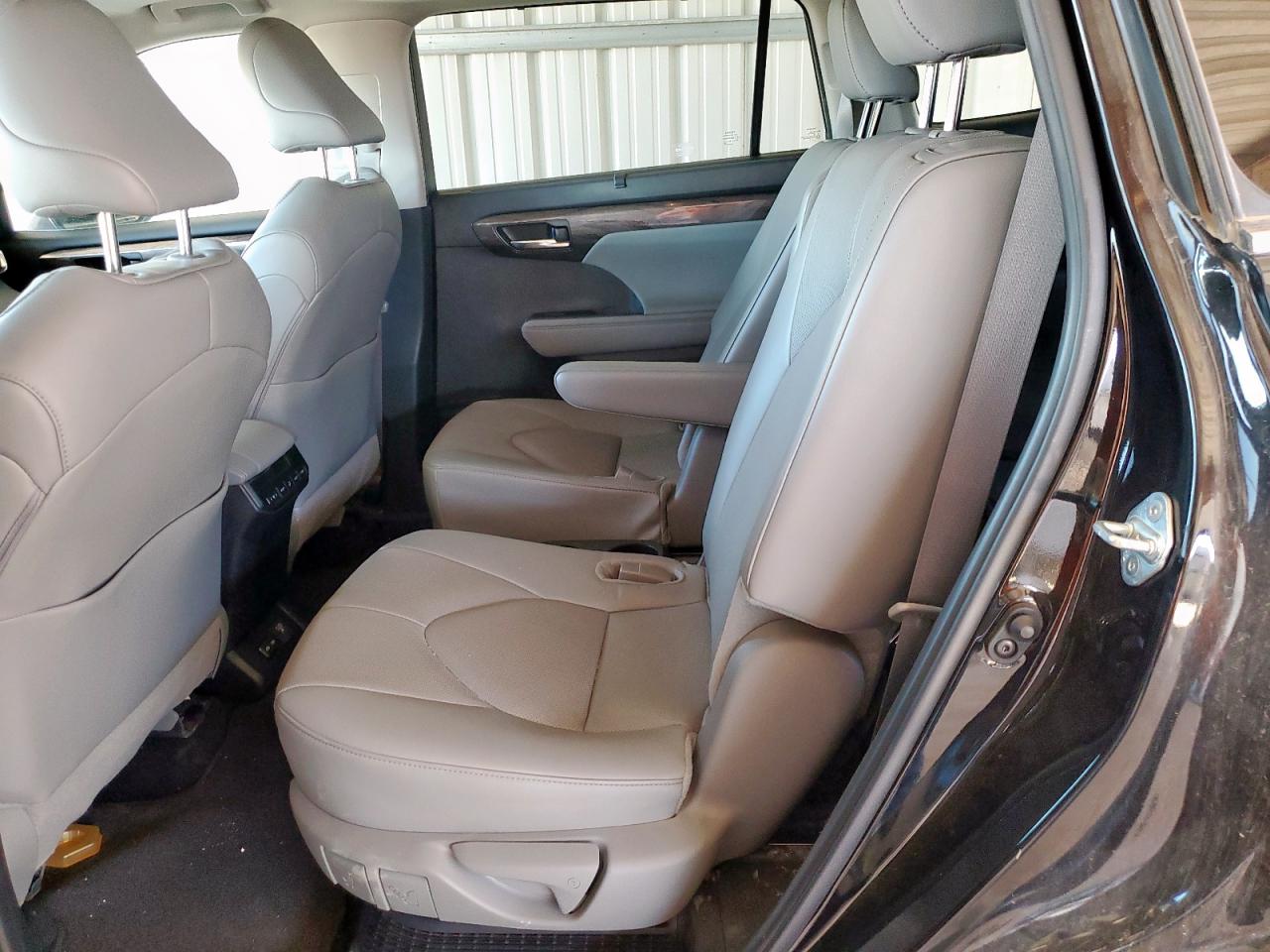 2024 Toyota Highlander Hybrid Limited VIN: 5TDXBRCHXRS625837 Lot: 71690005