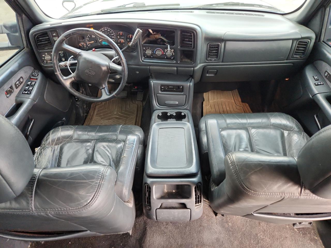 2001 Chevrolet Silverado K2500 Heavy Duty VIN: 1GCHK23121F208814 Lot: 81619255