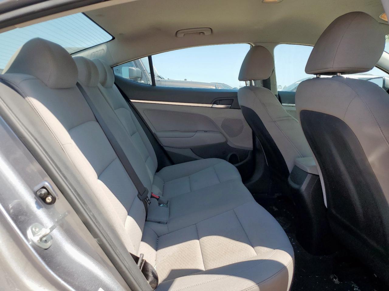 2019 Hyundai Elantra Se VIN: KMHD74LF8KU814845 Lot: 72086585