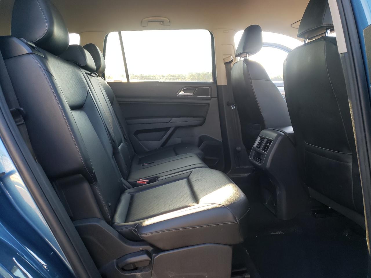 2019 Volkswagen Atlas Se VIN: 1V2LR2CA4KC575334 Lot: 70879325