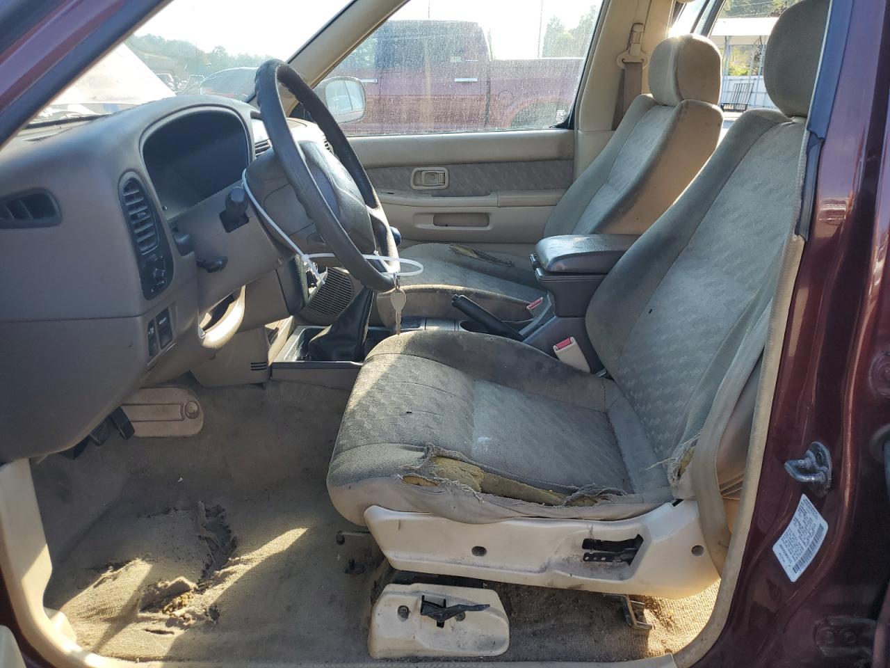 1998 Nissan Pathfinder Xe VIN: JN8AR05SXWW241675 Lot: 71840785