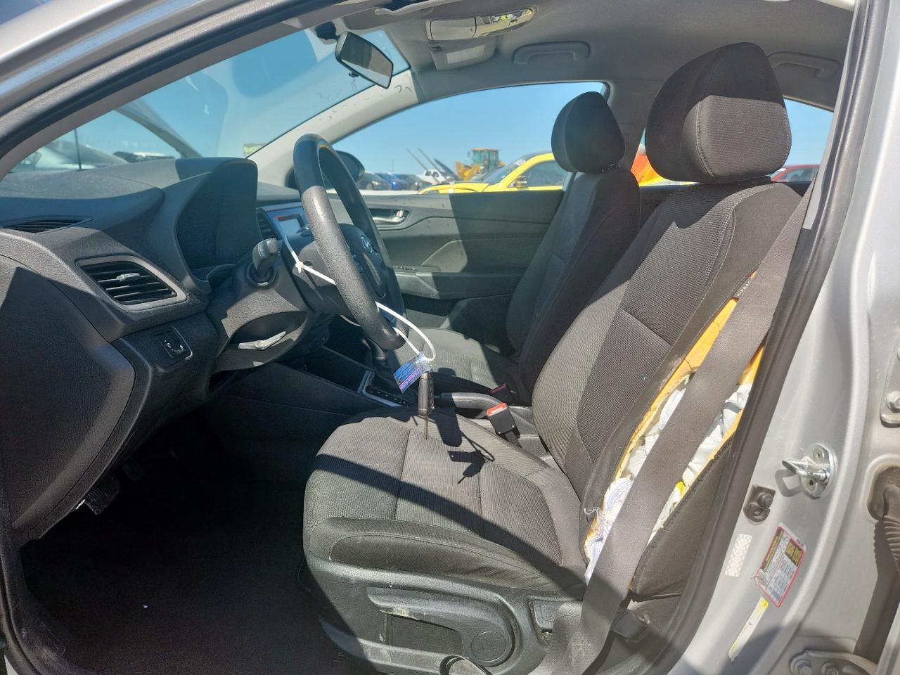 2020 Hyundai Accent Se VIN: 3KPC24A63LE103572 Lot: 71310405