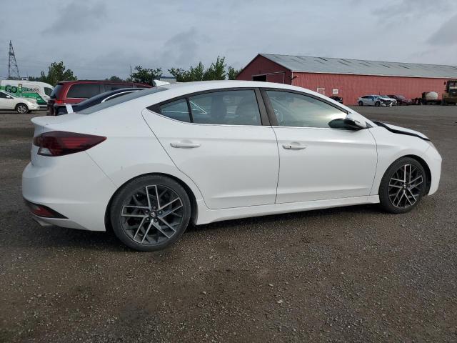  HYUNDAI ELANTRA 2019 Белы