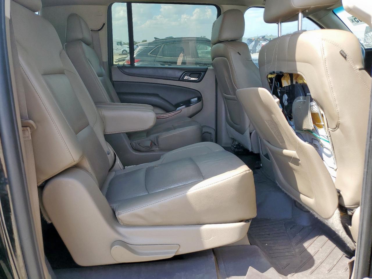 2015 Chevrolet Suburban K1500 Ltz VIN: 1GNSKKKC8FR165831 Lot: 81661365