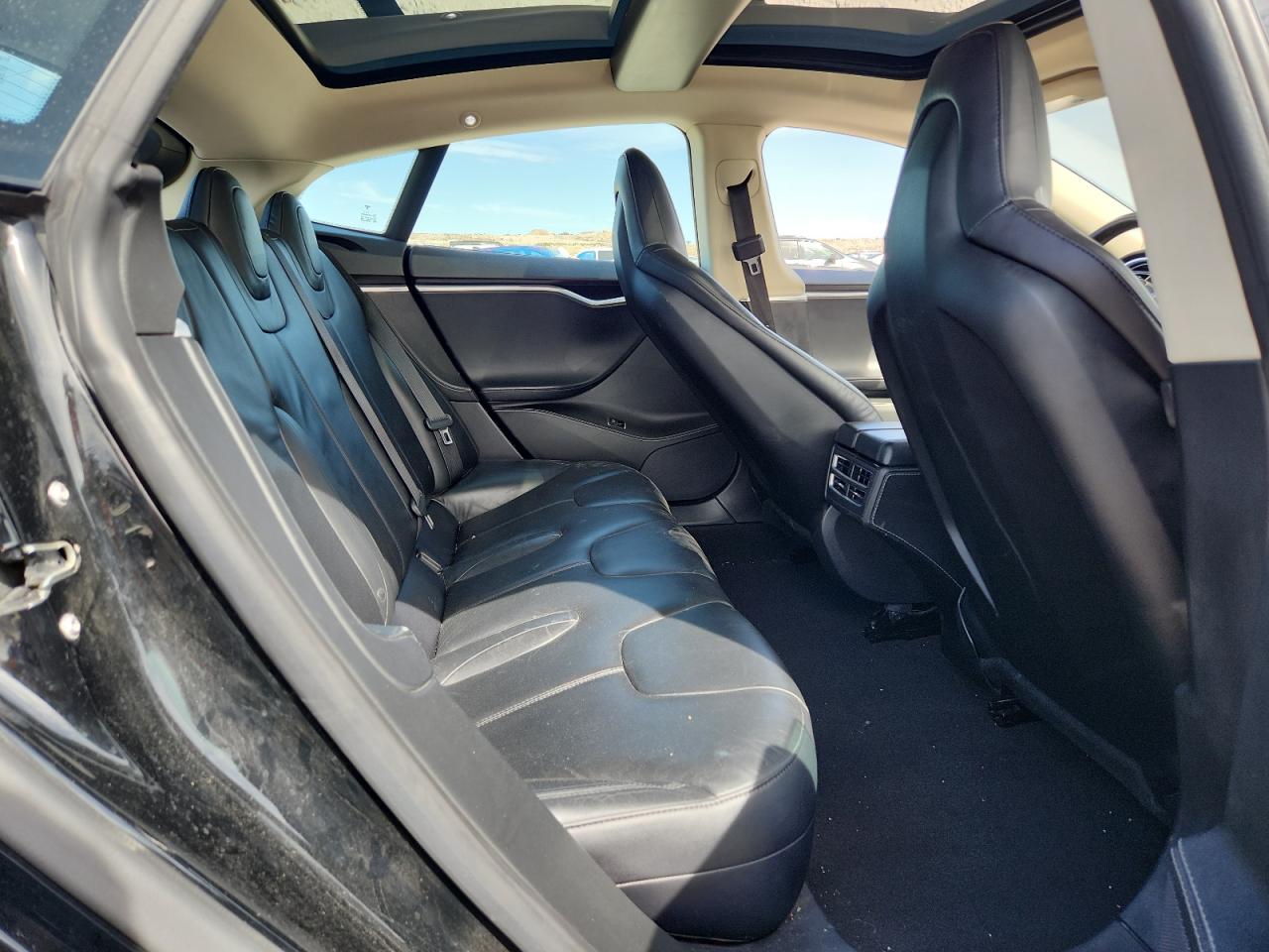 2014 Tesla Model S VIN: 5YJSA1S1XEFP40682 Lot: 80802955