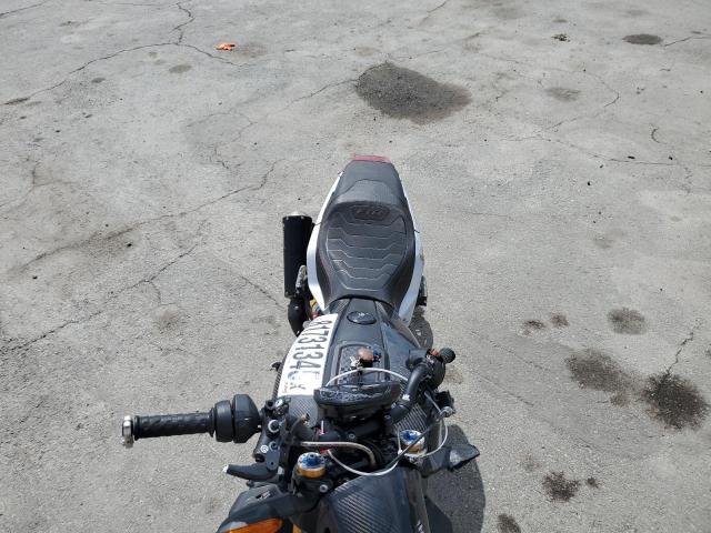 2022 INDIAN MOTORCYCLE CO. FTR R CARBON  