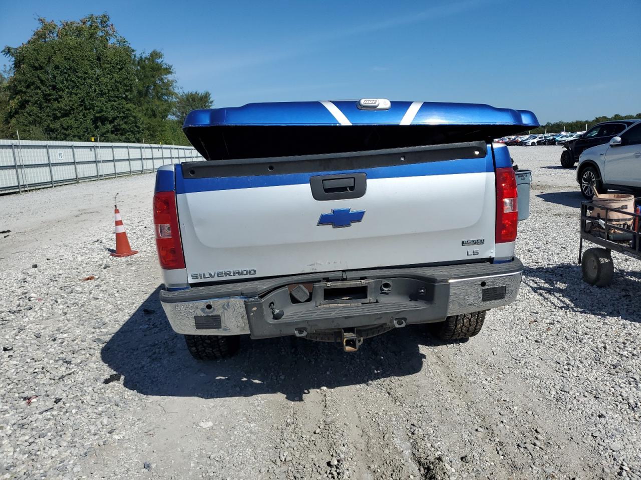 2010 Chevrolet Silverado C1500 Ls VIN: 1GCSCREA0AZ193494 Lot: 84384015