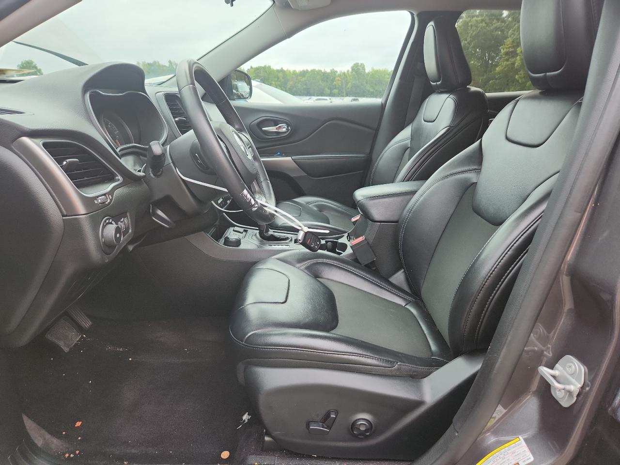 2019 Jeep Cherokee Latitude Plus VIN: 1C4PJMLB4KD213609 Lot: 80132355
