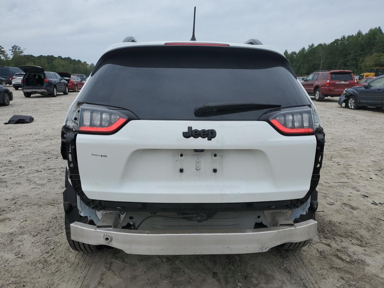 2019 Jeep Cherokee Latitude Plus VIN: 1C4PJLLX1KD373372 Lot: 84573515