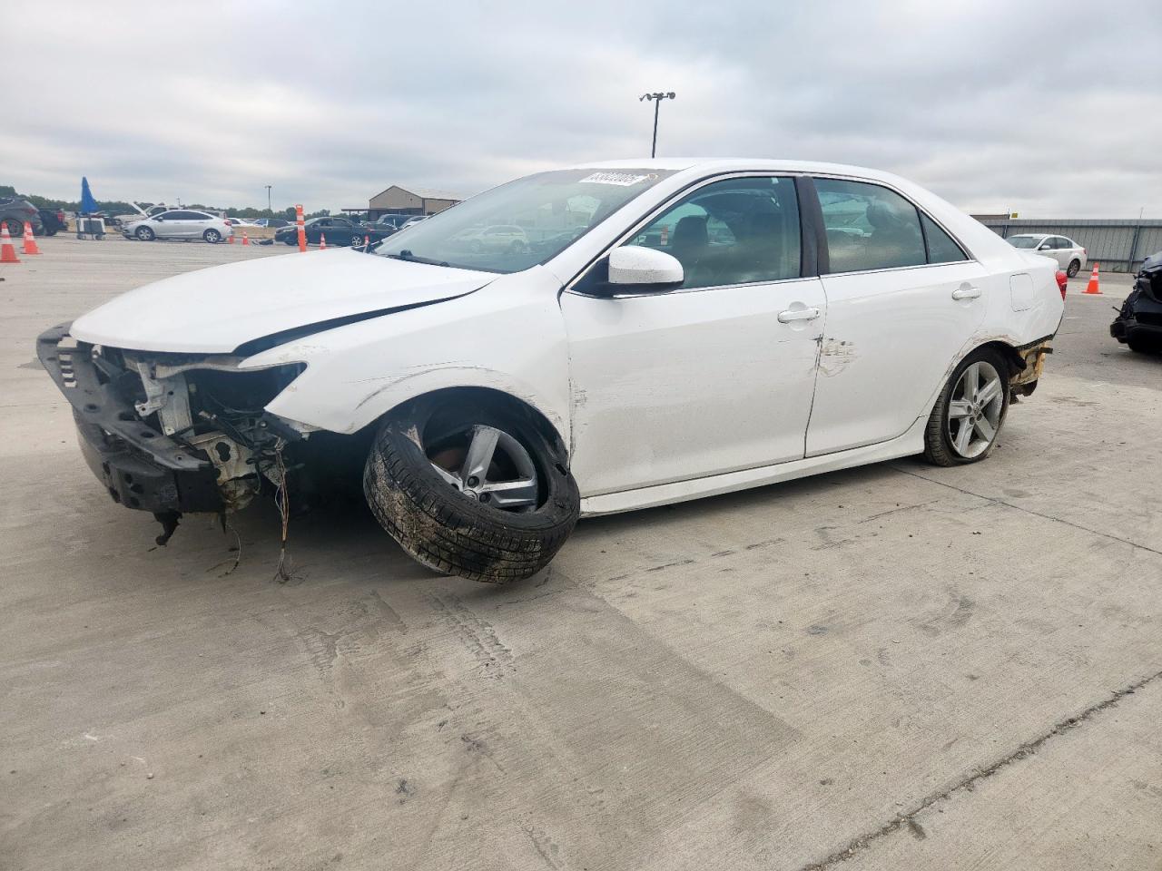 2014 Toyota Camry L 4T1BF1FK4EU407790 photo #1