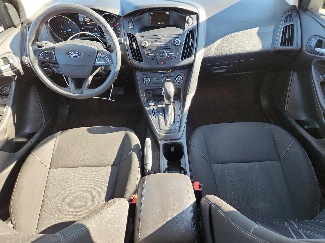 2018 Ford Focus Se VIN: 1FADP3F20JL229033 Lot: 81323145