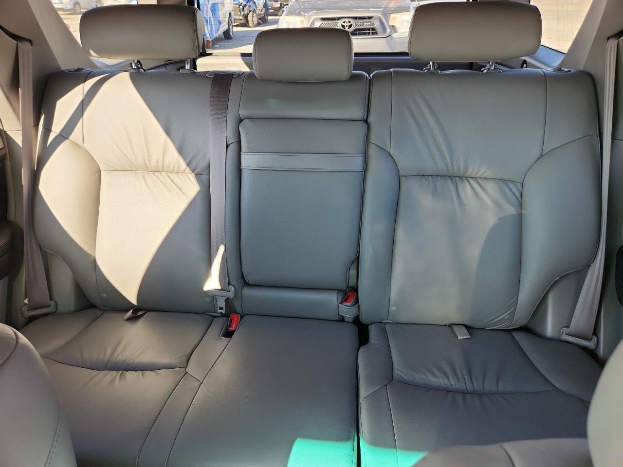 2008 Toyota 4Runner Limited VIN: JTEBT17R08K003700 Lot: 81140595